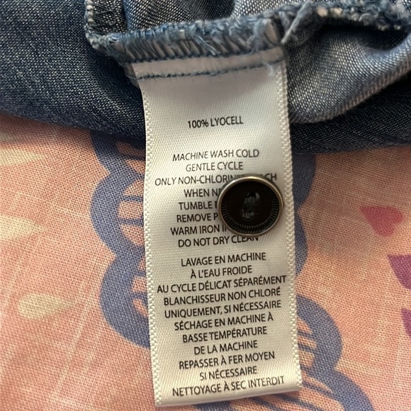Beach Lunch Lounge Chambray Top with Raw Hem - Picture 12 of 12